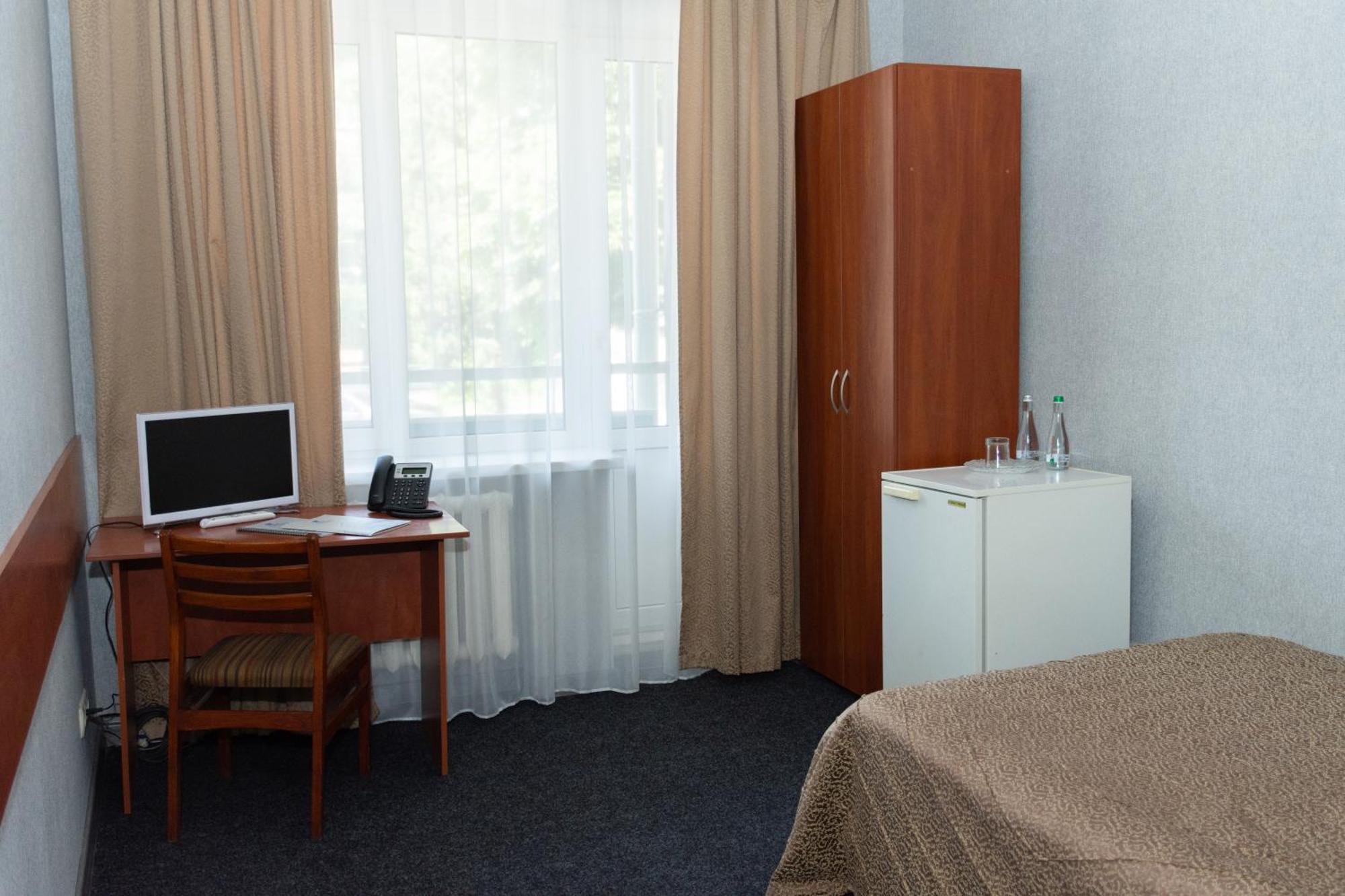 Kremin Hotel Kremenchuk Exterior foto